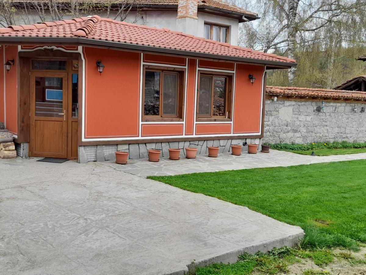 Къща Ради Koprivsjtitsa Exteriör bild